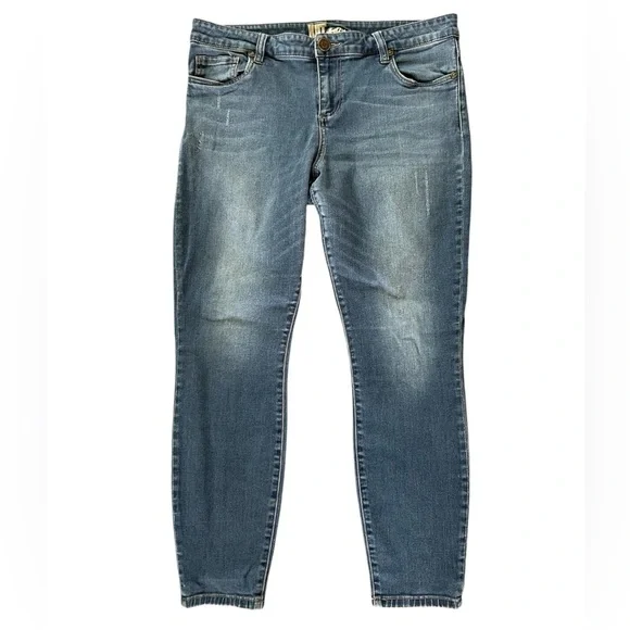 Kut from the Kloth | Women’s medium blue slightly distressed ankle jeans, sz 14 - Picture 3 of 16